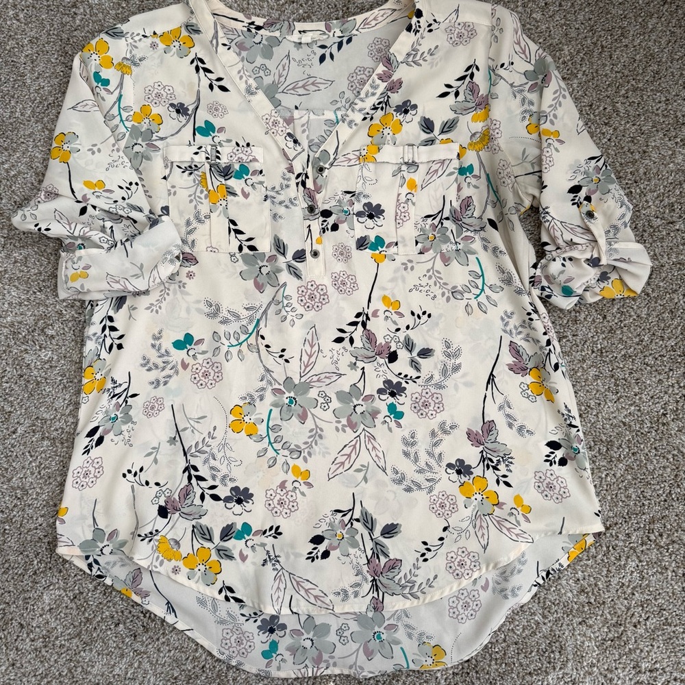 Maurice’s 3/4 Sleeve Flower Blouse